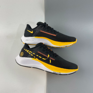 Giay Nike Air Zoom Pegasus 38 'Black University Gold' DM7602-001