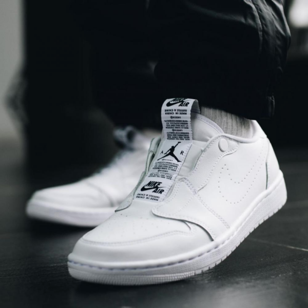 Giày Nike Wmns Air Jordan 1 Low Slip 'White' AV3918-100 - Ảnh 3