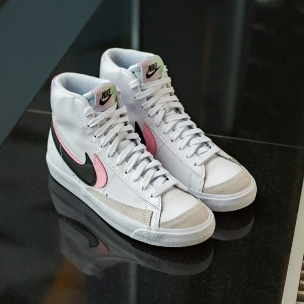 Giày Nike Blazer Mid '77 SE GS 'White Arctic Punch' DD1847-101 - Ảnh 3