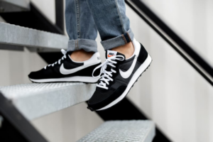 Giay Nike Challenger OG 'Black White' CW7645-002