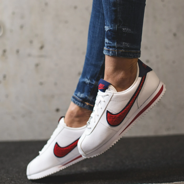 Giày Nike Cortez Basic Leather SE GS 'White' AA3496-100 - Ảnh 4