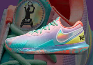 Giay Nike Court Zoom Vapor Cage 4 'Doernbecher 2022' DR6253-500