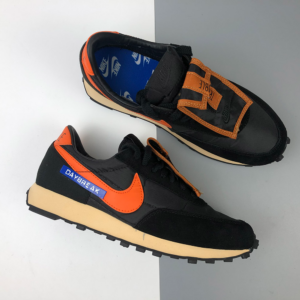 Alternative view of Giày Nike Wmns Daybreak SP 'Trouble' DC5206-010