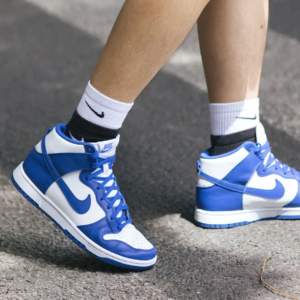 Alternative view of Giày Nike Dunk High 'Kentucky' 2021 DD1399-102