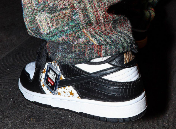 Giày Nike Supreme x Dunk Low OG SB QS 'Black' DH3228-102 - Ảnh 3