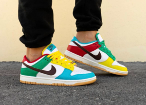 Alternative view of Giày Nike Dunk Low SE GS 'Free.99 White' CZ2496-100