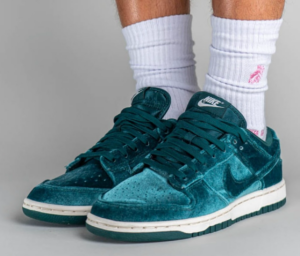 Giay Nike Dunk Low 'Atomic Teal' DZ5224-300