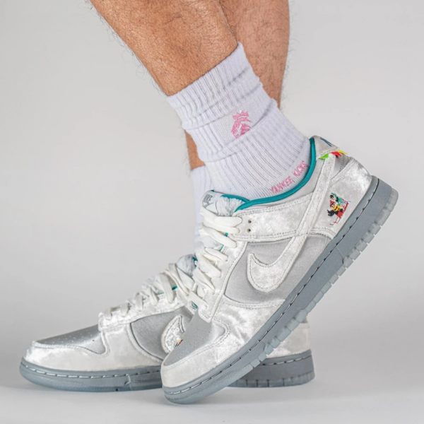 Giày Nike Wmns Dunk Low 'Ice' DO2326-001 - Ảnh 2