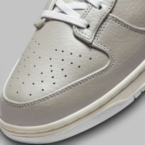 Alternative view of Giày Nike Dunk Low 'Metallic Silver' DX3197-095