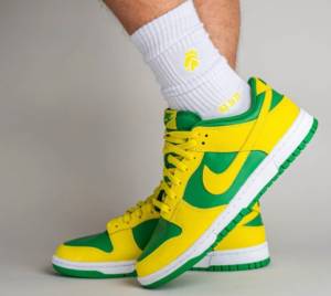 Giay Nike Dunk Low 'Reverse Brazil' DV0833-300