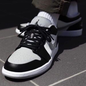 Alternative view of Giày Nike Air Jordan 1 Low GS 'Smoke Grey' 553560-039