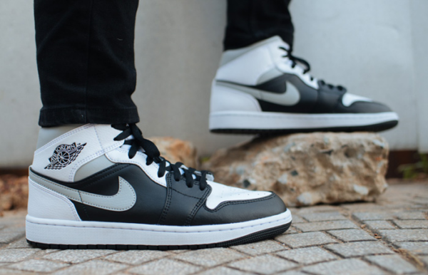 Giày Nike Air Jordan 1 Mid 'White Shadow' 554724-073 - Ảnh 8