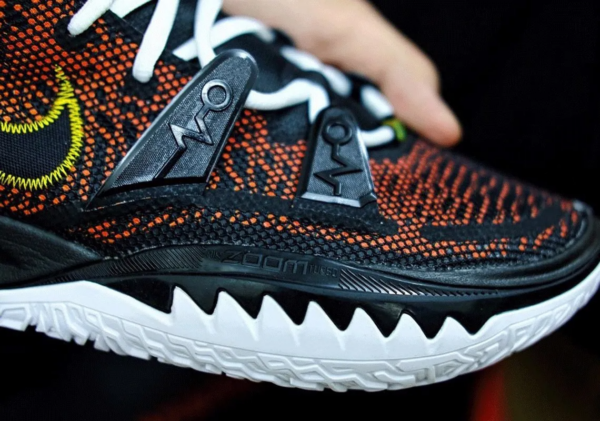 Giày Nike Kyrie 7 GS 'Roswell Rayguns' CT4080-001 - Ảnh 4