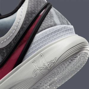 Giay Nike Kyrie 8 'White University Red' DJ6017-100