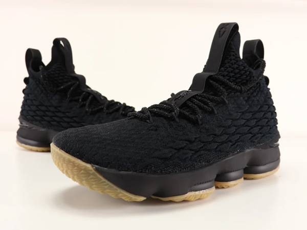 Giày Nike LeBron 15 'Black Gum' 897648-001 - Ảnh 2
