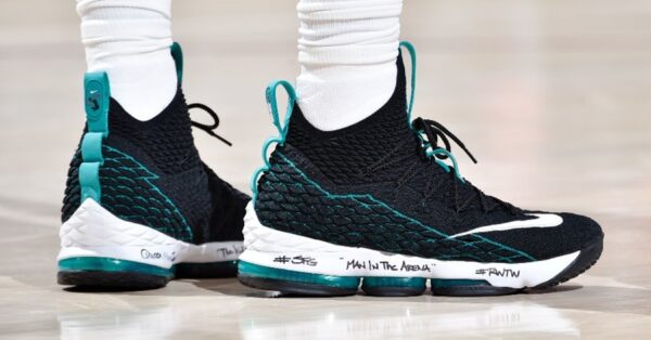 Giày Nike LeBron 15 'Griffey' PE AR5126-001 - Ảnh 9