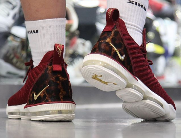 Giày Nike LeBron 16 EP 'King' AO2595-601 - Ảnh 4