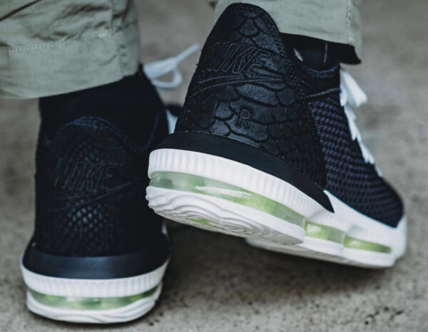 Giày Nike LeBron 16 Low 'Black Python' CI2668-004 - Ảnh 4