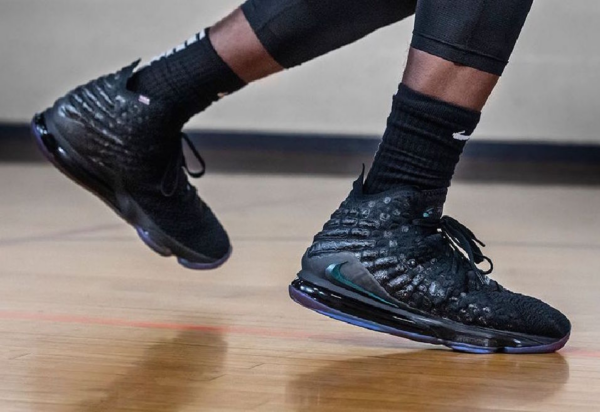 Giày Nike LeBron 17 'Currency' BQ3177-001 - Ảnh 8