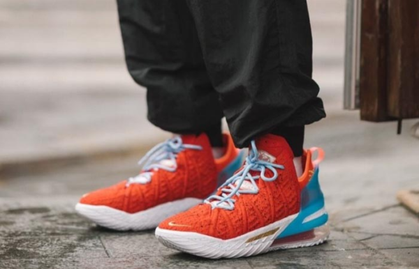 Giày Nike LeBron 18 'X-Mas In LA' DB8148-601 - Ảnh 7