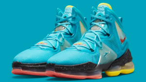 Giay Nike Lebron 19 'Christmas' DC9338-400