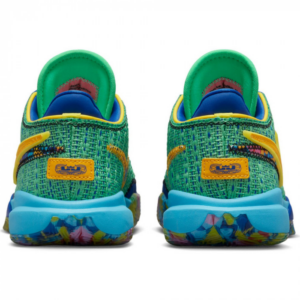 Giay Nike LeBron 20 GS 'Kaleidoscope' DV3021-300