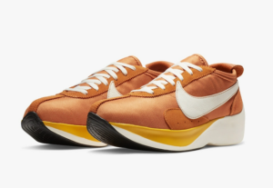 Alternative view of Giày Nike Moon Racer Monarch BV7779-800