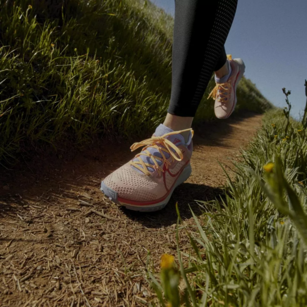 Giay Nike React Pegasus Trail 4 'Arctic Orange Purple Pulse' DJ6159-800
