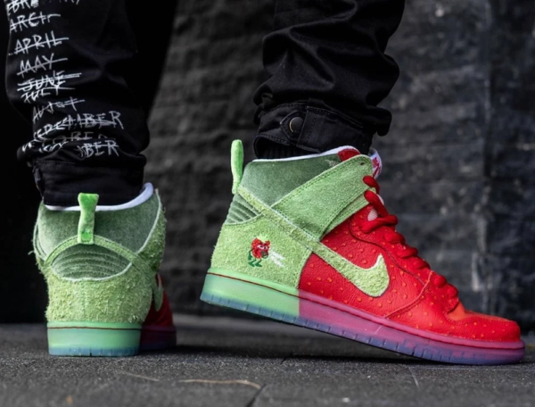 Giày Nike Dunk High SB 'Strawberry Cough' CW7093-600 - Ảnh 3