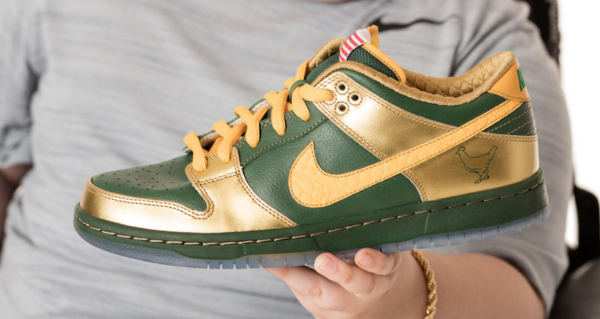 Giay Nike SB Dunk Low 'Doernbecher 2018' BV8740-377