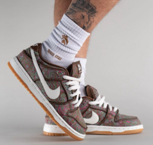 Giay Nike Dunk Low Pro Premium SB 'Paisley' DH7534-200