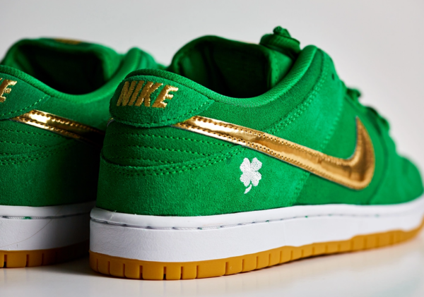 Giày Nike SB Dunk Low Pro 'Shamrock' BQ6817-303 - Ảnh 10