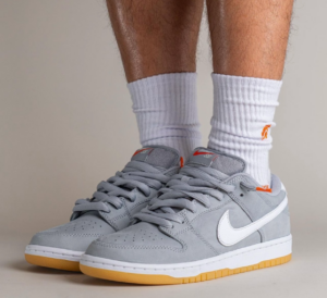 Giay Nike SB Dunk Low 'Orange Label Grey Gum' DV5464-001