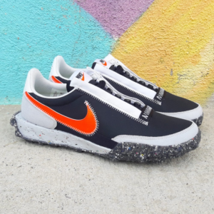 Alternative view of Giày Nike Waffle Racer Crater Foam 'Hyper Crimson' CT1983-101
