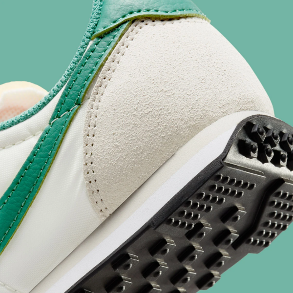 Giày Nike Waffle Trainer 2 'Light Bone Green' DA8291-001 - Ảnh 6