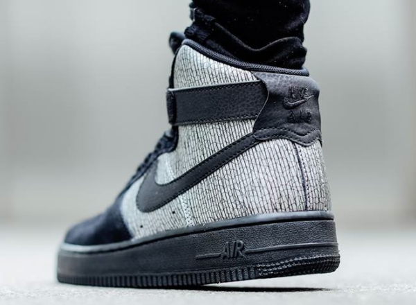 Giày Nike Wmns Air Force 1 High Prm 'Metallic Silver Black' 654440-003 - Ảnh 3