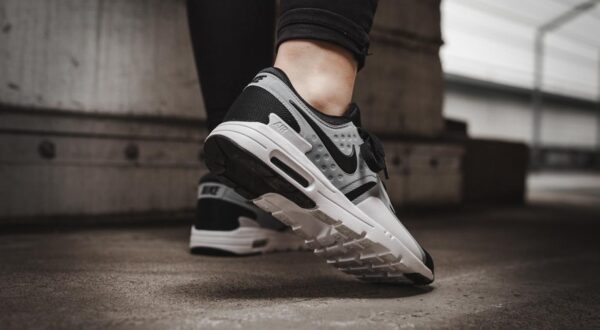Giày Nike Wmns Air Max Zero 'White Black' 857661-102 - Ảnh 5