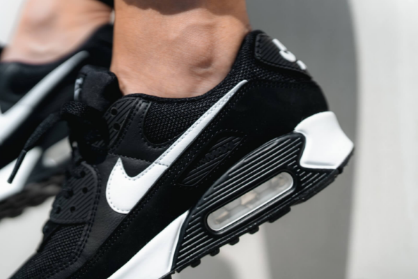 Giày Nike Wmns Air Max 90 'Black White' CQ2560-001 - Ảnh 4