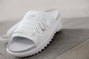 Alternative view of Dép Nike Wmns Asuna Slide 'Photon Dust' CW9707-001