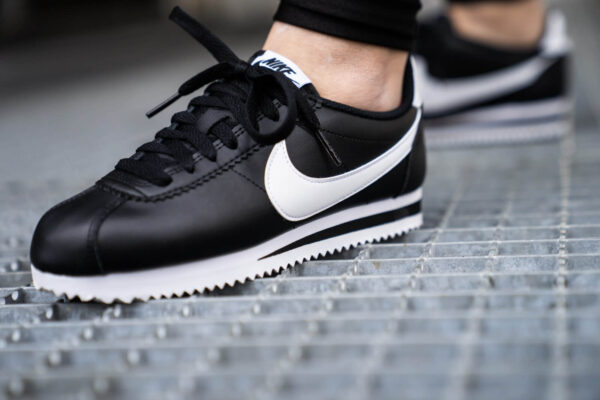 Giày Nike Wmns Classic Cortez Leather 'Black White' 807471-010 - Ảnh 3