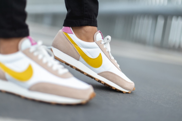 Giày Nike Wmns Daybreak 'Fossil Stone Saffron Quartz' CK2351-200 - Ảnh 6
