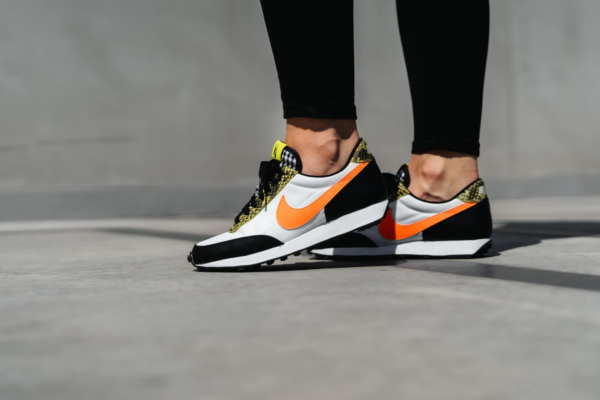 Giày Nike Wmns Daybreak QS 'Dynamic Yellow' CQ7620-001 - Ảnh 5