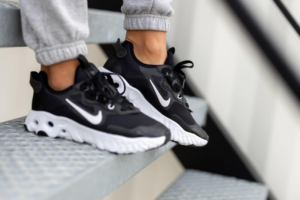 Giay Nike React Art3mis 'Black White' CN8203-002