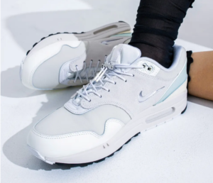 Giay Nike Air Max 1 'Hangul Day' DZ5317-121