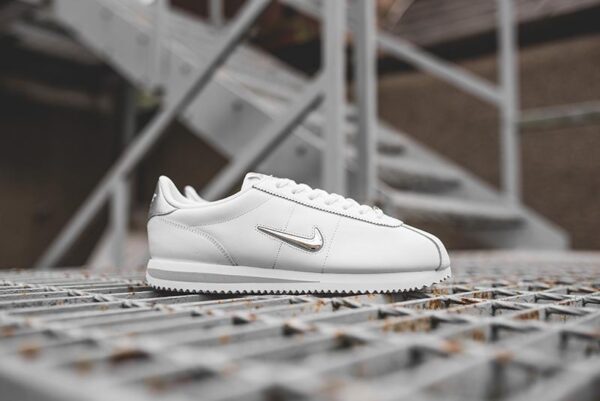 Giày Nike Cortez Basic Jewel 'Metallic Silver' 833238-101 - Ảnh 4