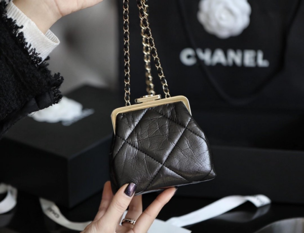 Túi Chanel Small Clutch With Chain Black AP1555-B03941-94305 - Ảnh 4