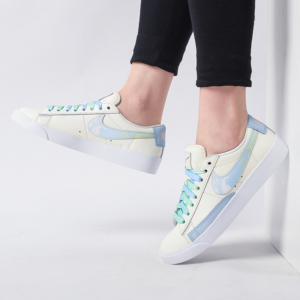 Alternative view of Giày Nike Wmns Blazer Low LX Sail 'Celestine Blue' CZ8688-146