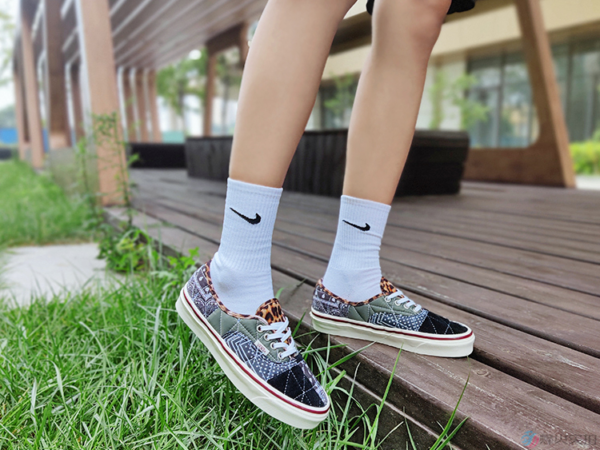 Giày Vans Authentic 44 DX PW Anaheim Factory Quilted Mix VN0A54F99GU - Ảnh 4