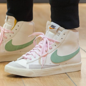Giay Nike Blazer Mid 77 Premium 'Certified Fresh' DO9787-100