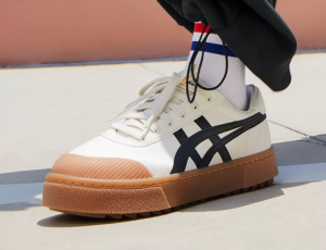 Giay Asics Court Trail 'Creamwhite Black' 1203A147-201